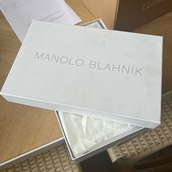 Manolo Blahnik Hangisi 70 purple, new - Picture 9 of 11